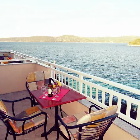 Loncar * فيليكي درفينيك