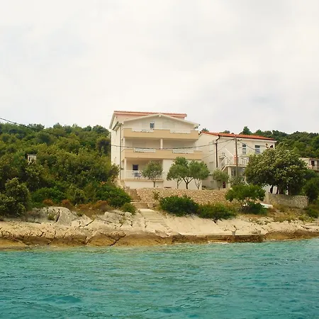 Apartment Loncar Veliki Drvenik